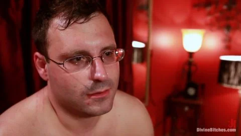Divine Bitches -  Maitresse Madeline