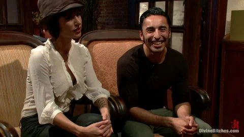 Divine Bitches -  Maitresse Madeline Marlowe