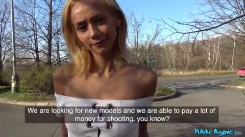 Public Agent - VerĂ³nica Leal (Cock gets blonde wet in forest fuck)