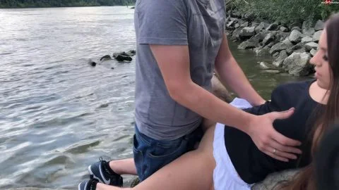 My Dirty Hobby - Gymbunny - Public Sex an der Donau 3x erwischt