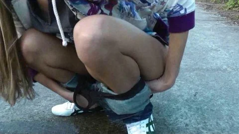 My Dirty Hobby - LaraLove - Ich pinkel in Berlinc