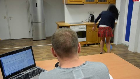 My Dirty Hobby - Young-Devotion - Mein erster Tag als Praktikantin